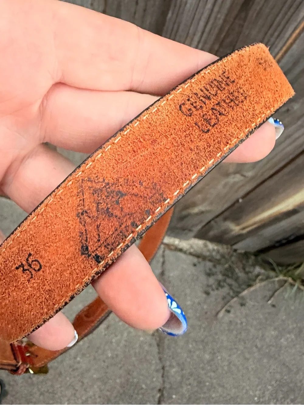 Classic Men's Leather Belt in Chestnut with Brass Buckle Size 36